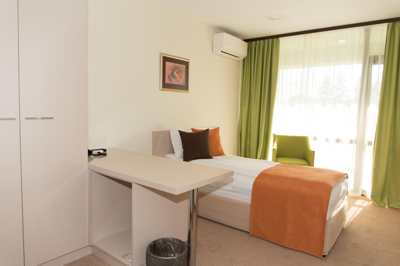 Hotel-Clinic Dr. Gechevi Pavel Banya Esterno foto