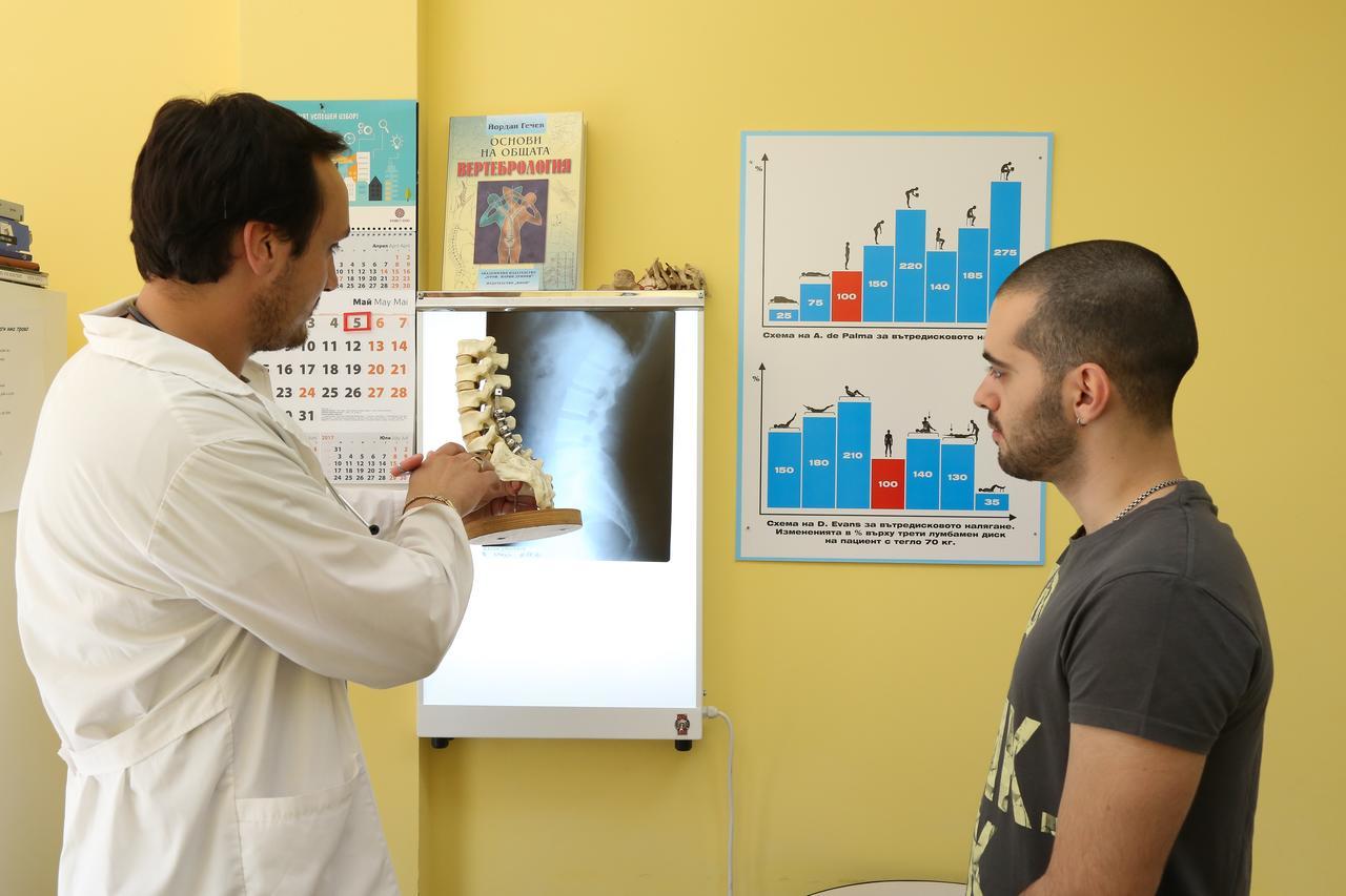 Hotel-Clinic Dr. Gechevi Pavel Banya Esterno foto